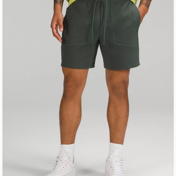 NWT!! Lululemon Mens-Ease Short - Picture 4 of 4